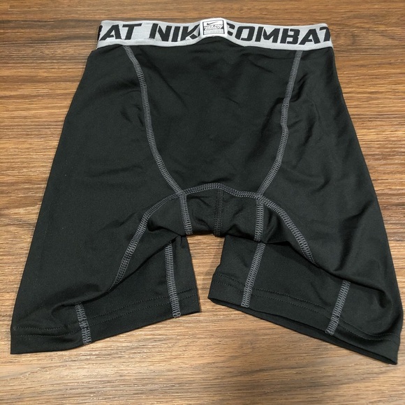 Nike Pro Combat Shorts - Picture 3 of 5